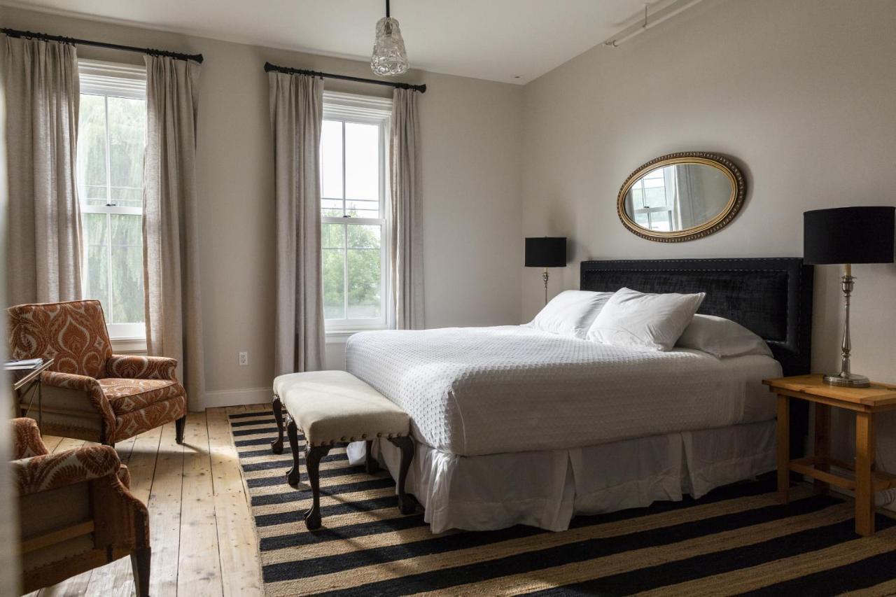 Stewart House Hotel Athens Room photo