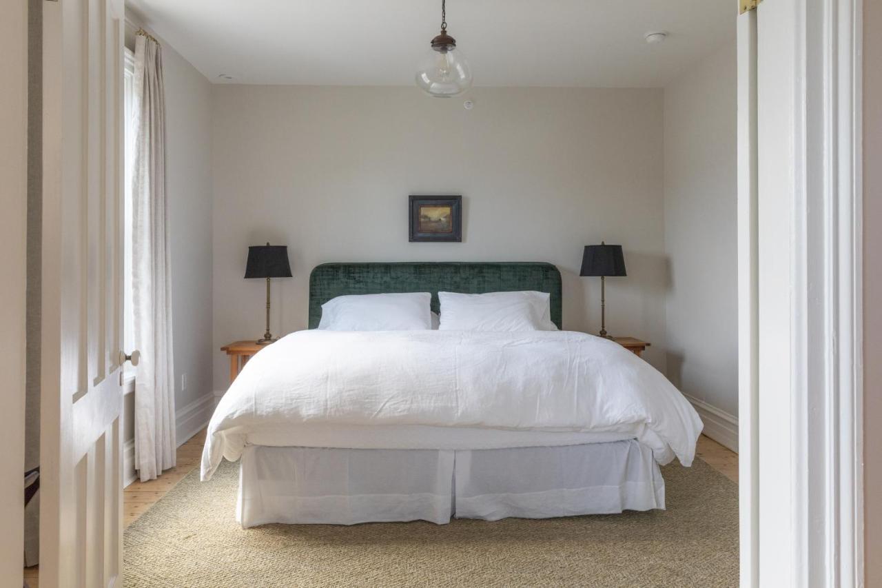 Stewart House Hotel Athens Room photo